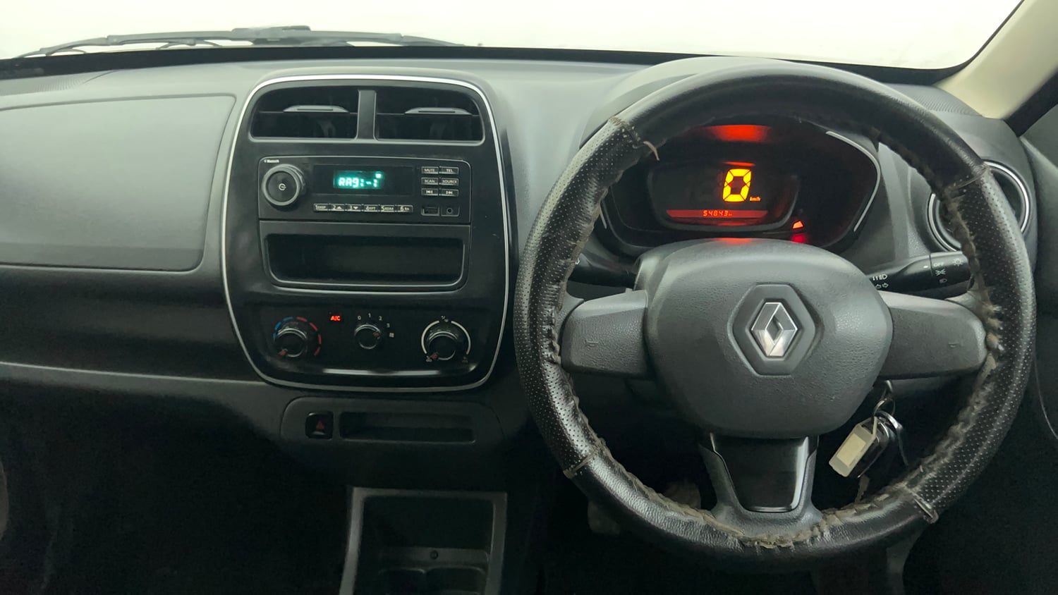 Used 2016 Renault Kwid RXL Petrol Manual interior STEERING VIEW