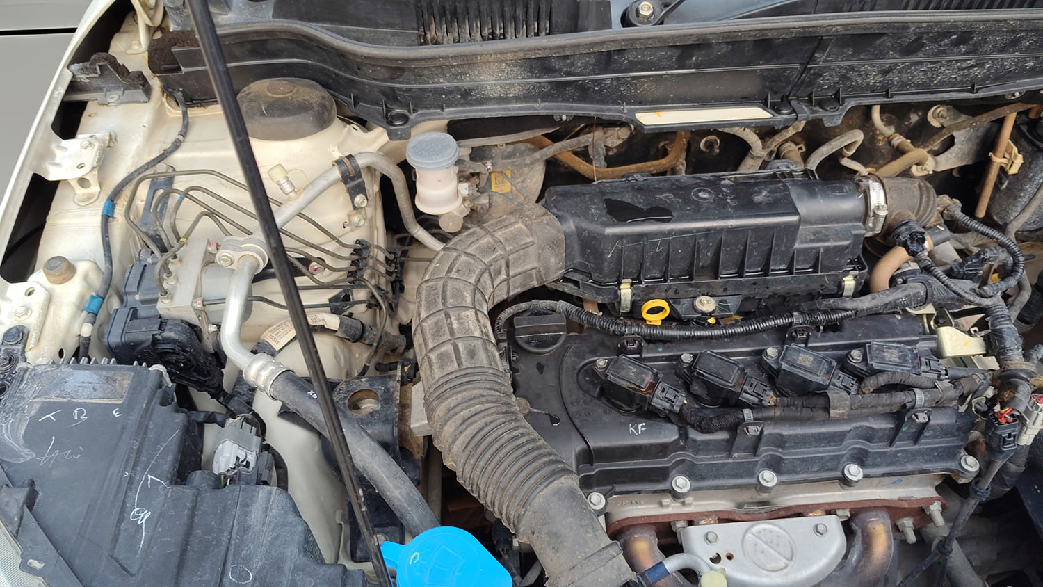 Used 2021 Toyota Urban Cruiser Mid Grade MT Petrol Manual engine ENGINE RIGHT SIDE VIEW