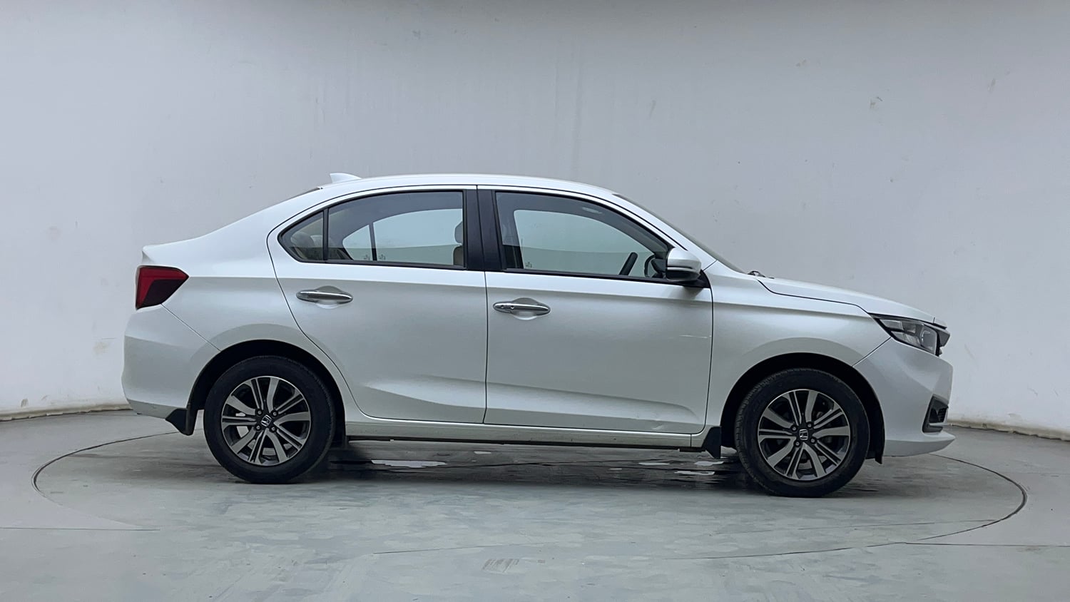 Used 2023 Honda Amaze VX 1.2 Petrol CVT Petrol Automatic exterior RIGHT SIDE VIEW