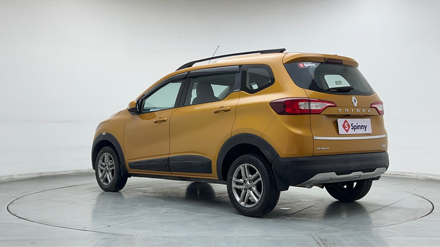 Used 2020 Renault Triber RXZ Petrol Manual exterior LEFT REAR CORNER VIEW