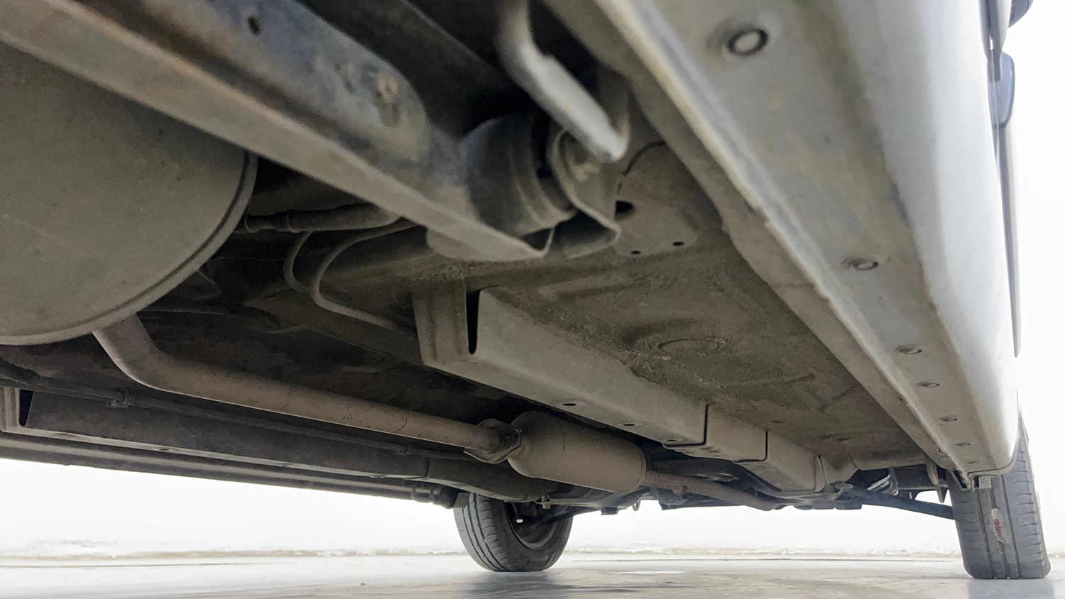 Used 2016 Maruti Suzuki Wagon R 1.0 VXI AMT Petrol Automatic extra REAR RIGHT UNDERBODY VIEW