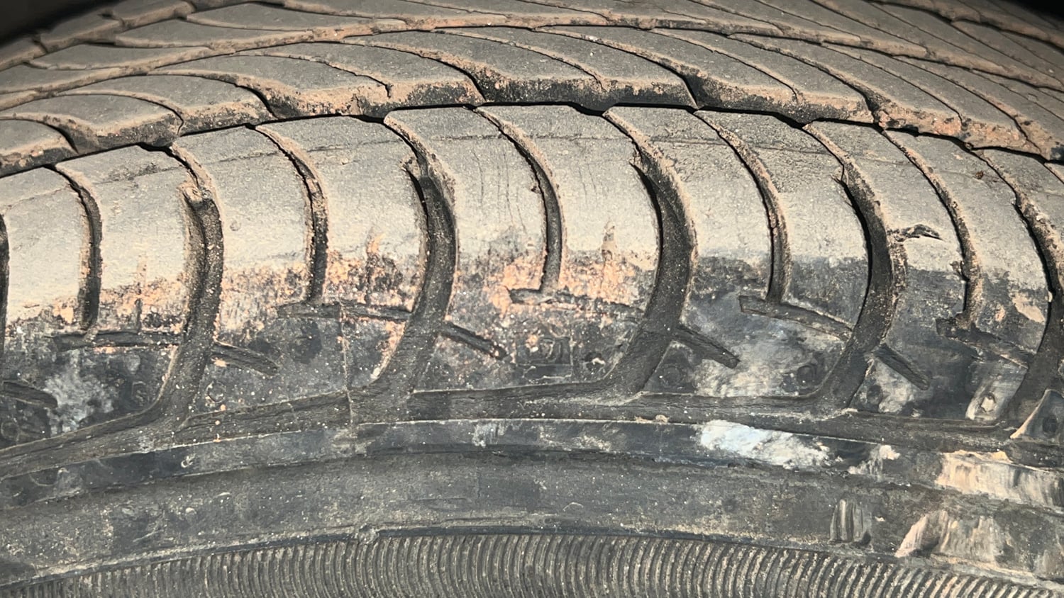 Used 2022 Maruti Suzuki Wagon R VXi (O) 1.2 Petrol Manual tyres RIGHT FRONT TYRE TREAD VIEW