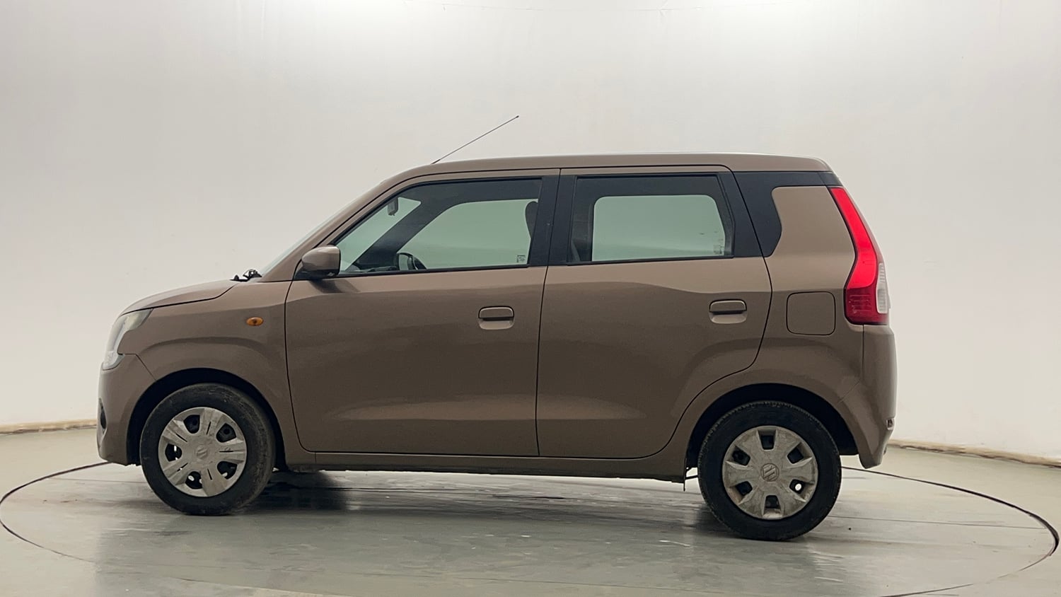 Used 2022 Maruti Suzuki Wagon R VXi (O) 1.2 Petrol Manual exterior LEFT SIDE VIEW