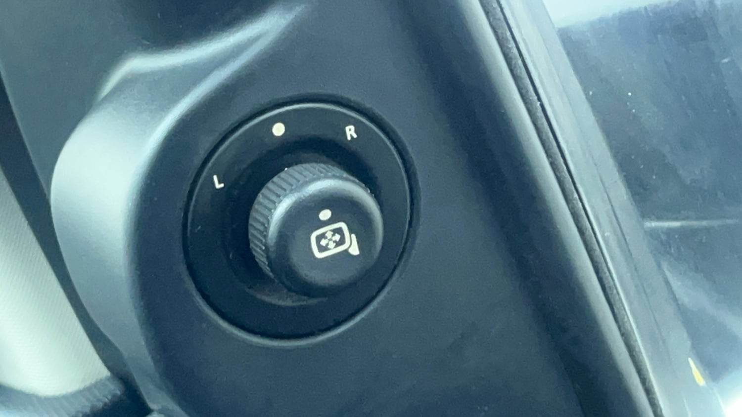 Used 2019 Tata Tiago Revotron XTA Petrol Automatic top_features Adjustable ORVM
