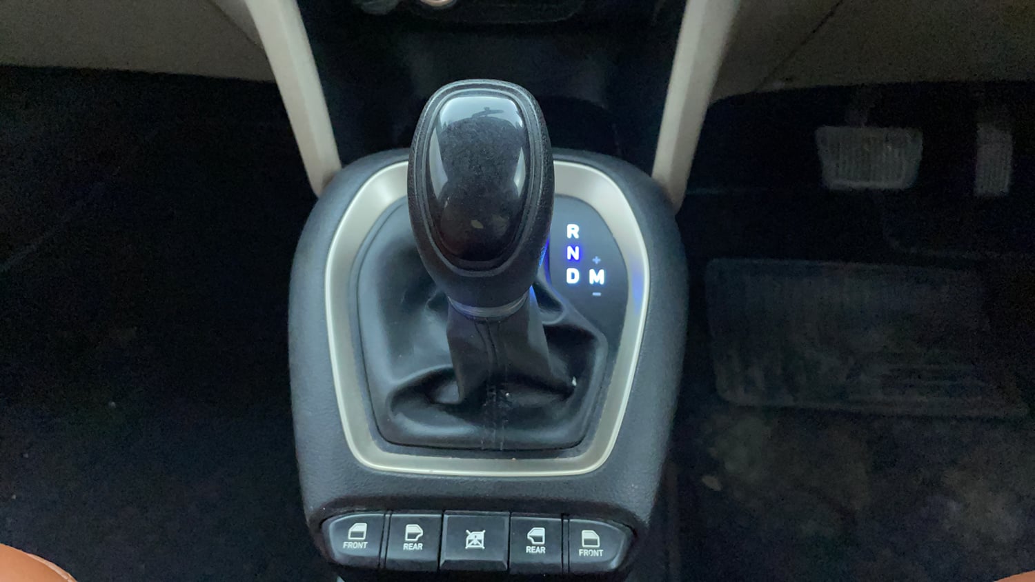 Used 2021 Hyundai Santro Sportz AMT Petrol Automatic interior GEAR  KNOB VIEW