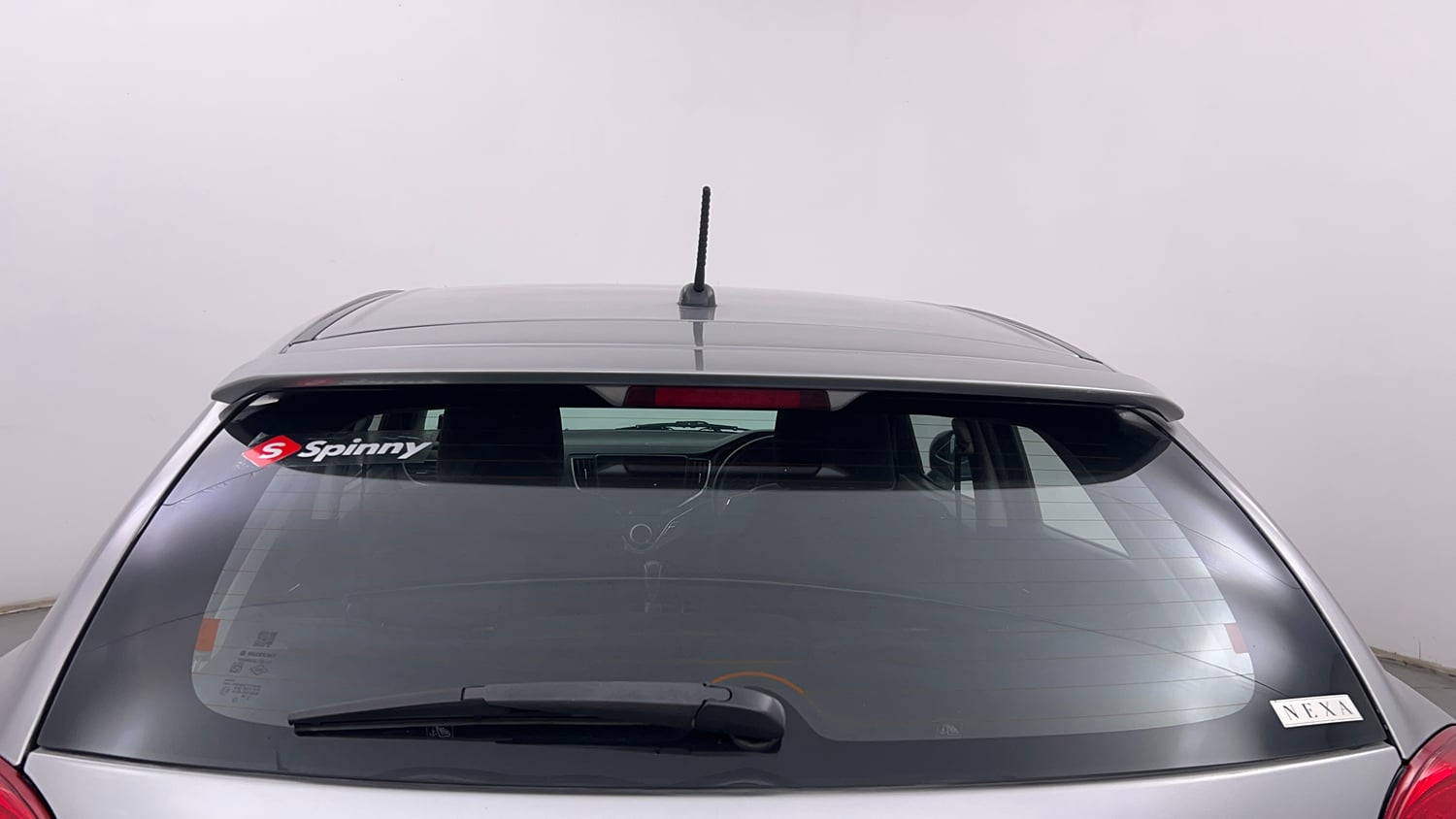 Used 2019 null Petrol Automatic exterior BACK WINDSHIELD VIEW