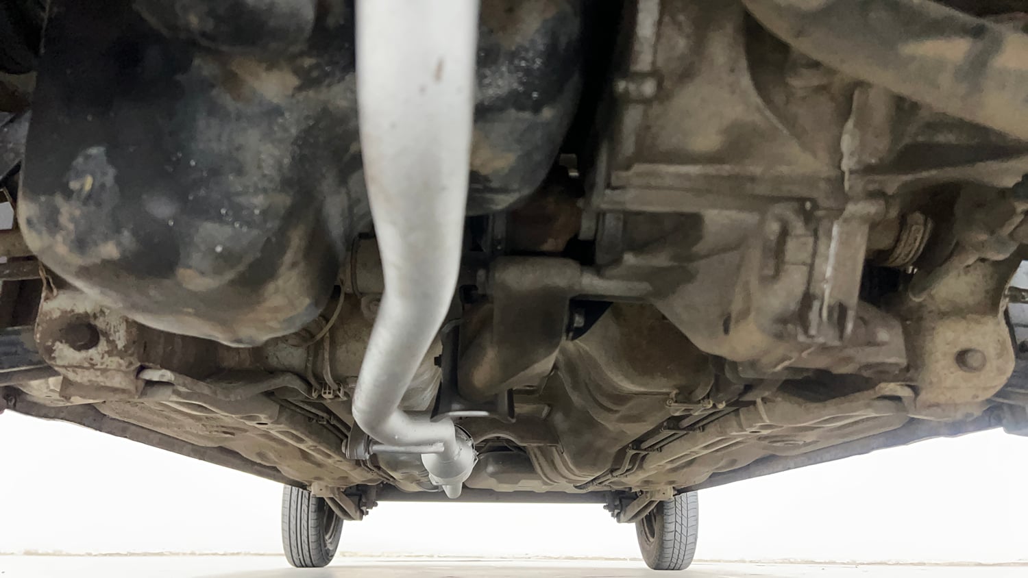 Used 2014 Maruti Suzuki Alto 800 Lxi Petrol Manual extra FRONT LEFT UNDERBODY VIEW