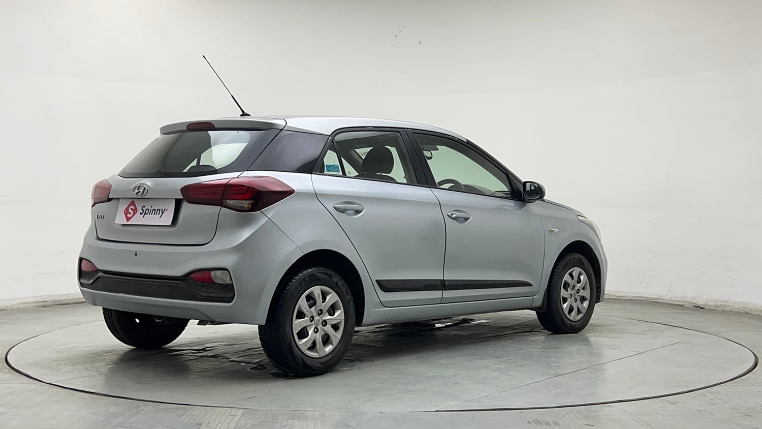 Used 2019 Hyundai Elite i20 Magna Executive 1.2 Petrol Manual exterior RIGHT REAR CORNER VIEW