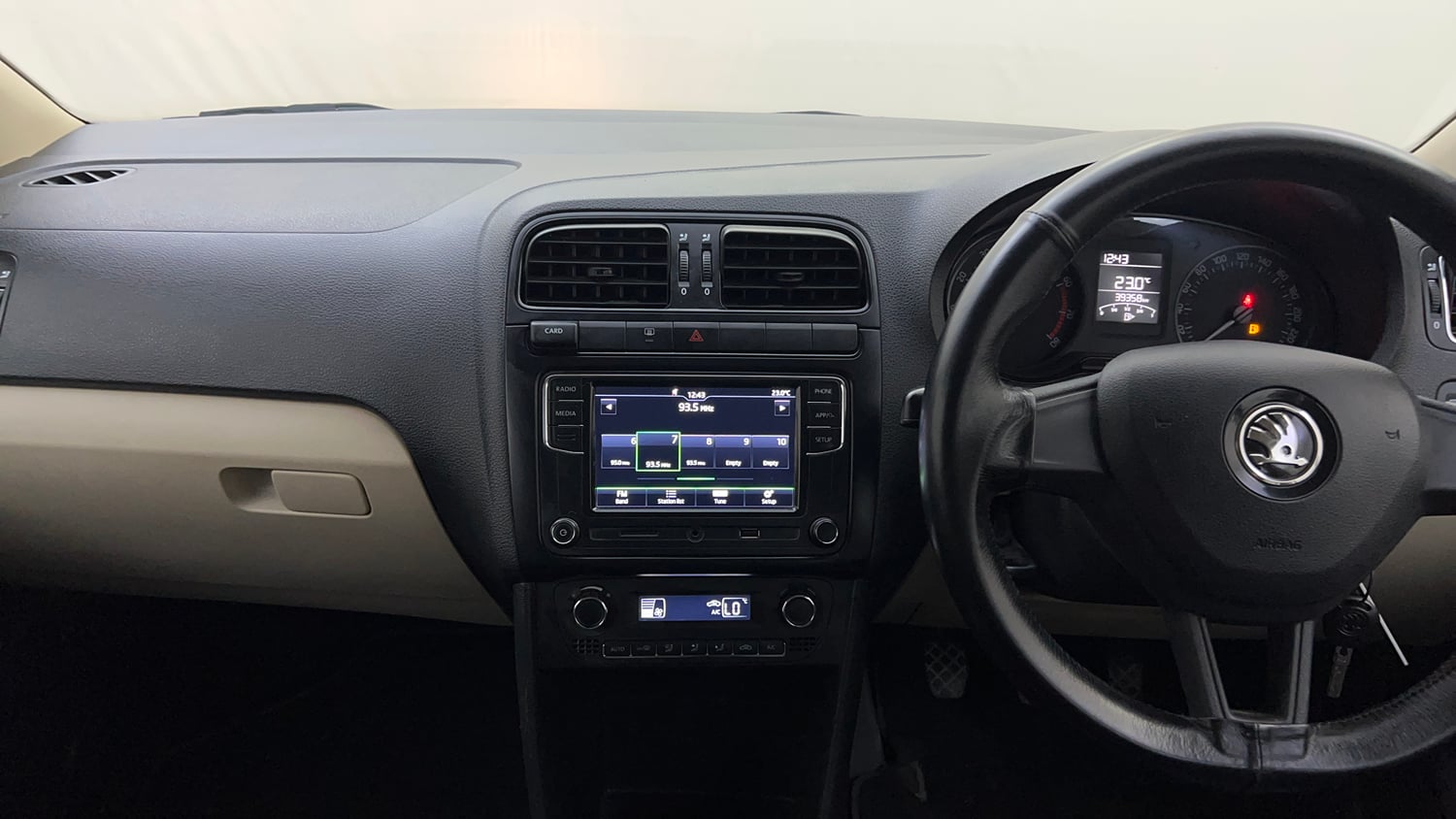 Used 2020 Skoda Rapid Active 1.0 TSI MT Petrol Manual interior MUSIC SYSTEM & AC CONTROL VIEW