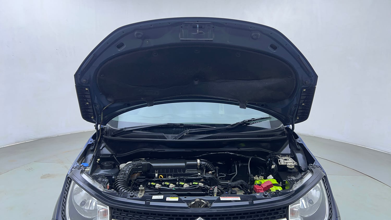Used 2018 Maruti Suzuki Ignis Delta 1.2 AMT Petrol Automatic engine ENGINE & BONNET OPEN FRONT VIEW