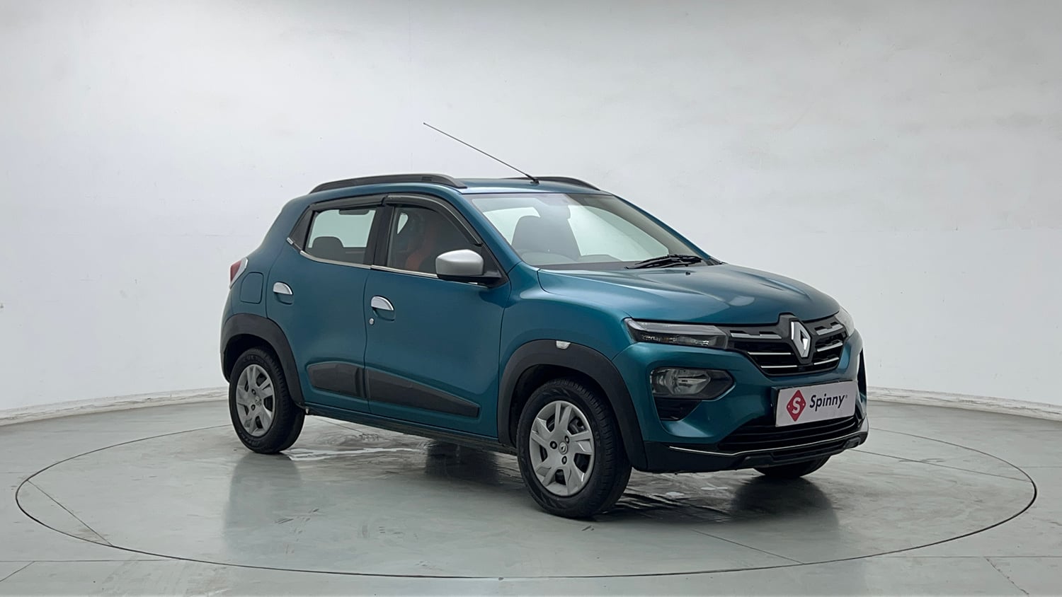 Used 2021 Renault Kwid RXT 1.0 AMT Opt Petrol Automatic exterior RIGHT FRONT CORNER VIEW