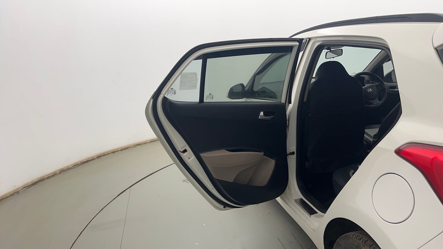 Used 2014 Hyundai Grand i10 Asta 1.2 Kappa VTVT (O) Petrol Manual interior LEFT REAR DOOR OPEN VIEW
