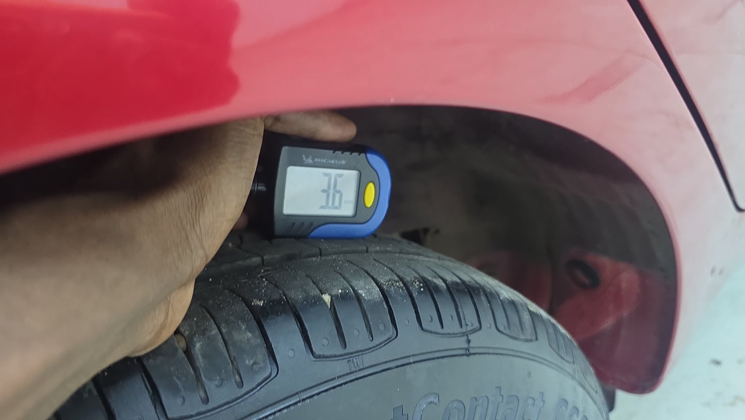 Used 2020 Hyundai Grand i10 Nios Sportz 1.2 Kappa VTVT Petrol Manual tyres RIGHT REAR TYRE TREAD VIEW