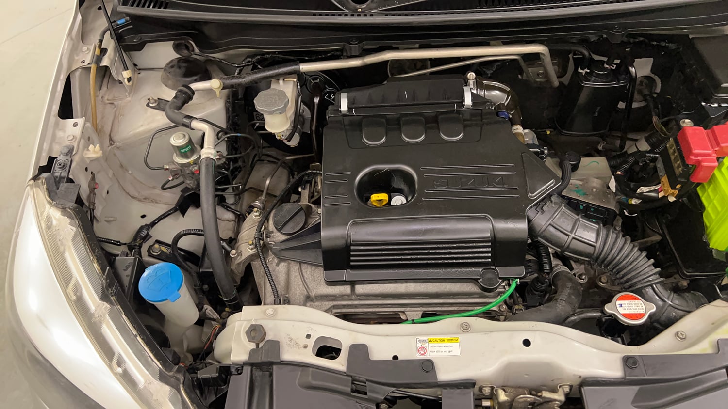 Used 2016 Maruti Suzuki Celerio VXi AMT Petrol Automatic engine ENGINE RIGHT SIDE VIEW