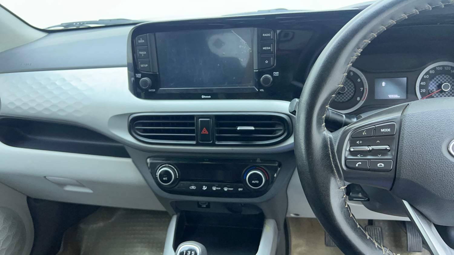 Used 2022 Hyundai Grand i10 Nios Sportz 1.2 Kappa VTVT CNG Cng Manual top_features Touch screen infotainment system