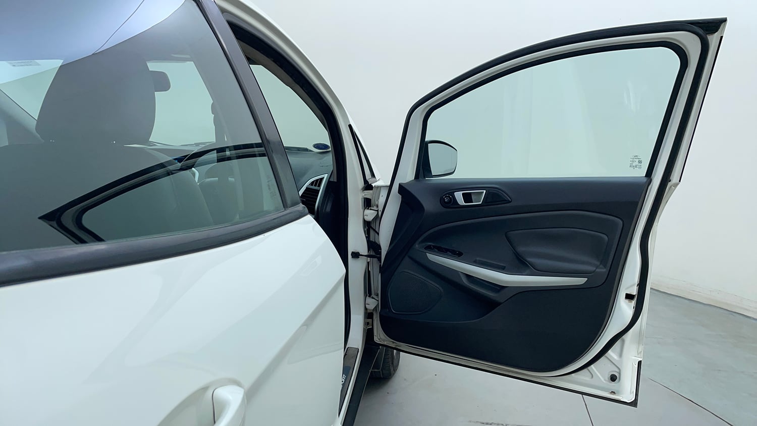 Used 2014 Ford EcoSport Titanium 1.5 TDCi (Opt) Diesel Manual interior RIGHT FRONT DOOR OPEN VIEW