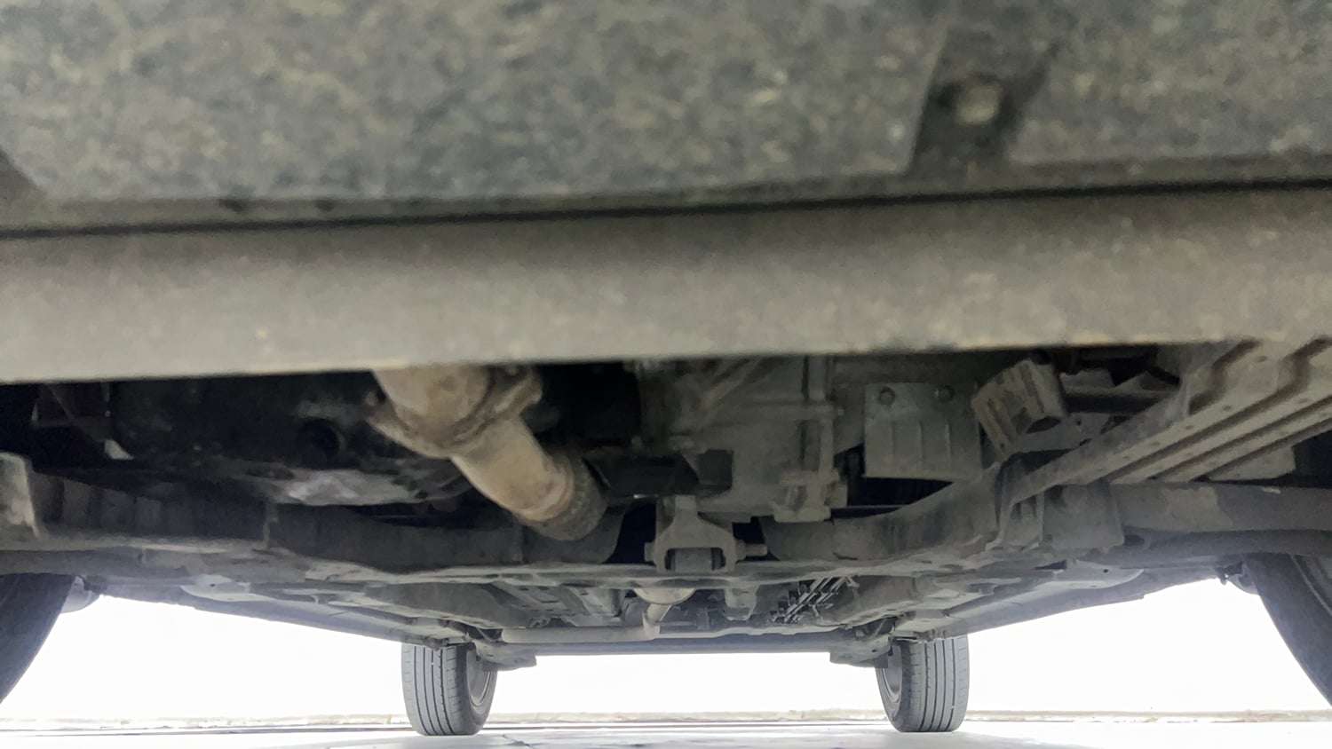 Used 2023 Tata Punch Creative Dual Tone AMT Petrol Automatic extra FRONT LEFT UNDERBODY VIEW