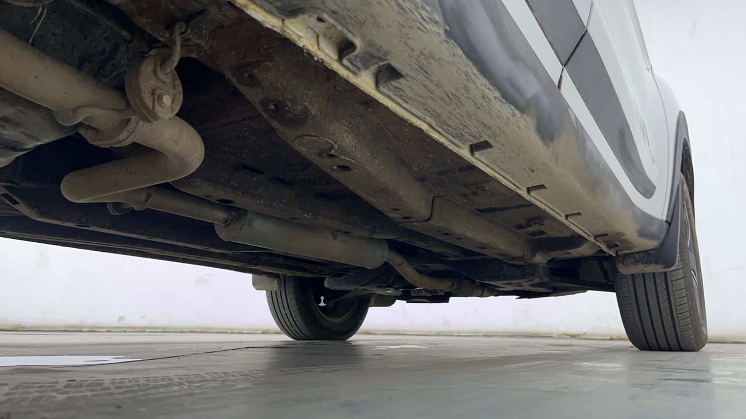 Used 2024 Tata Nexon Creative Plus 1.2 Revotron Petrol 6MT Petrol Manual extra REAR RIGHT UNDERBODY VIEW