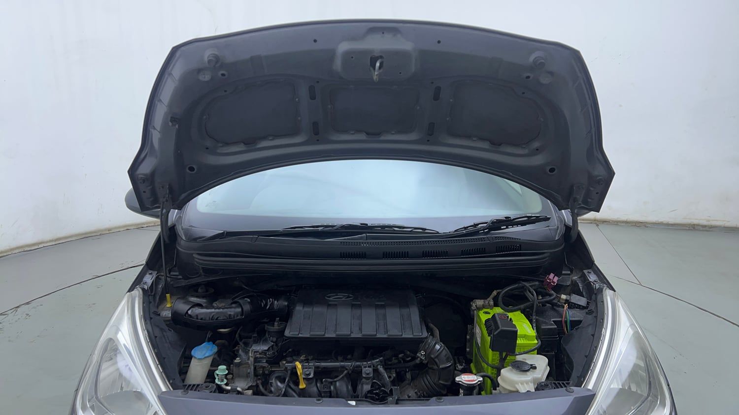 Used 2017 Hyundai Grand i10 Magna 1.2 Kappa VTVT Petrol Manual engine ENGINE & BONNET OPEN FRONT VIEW