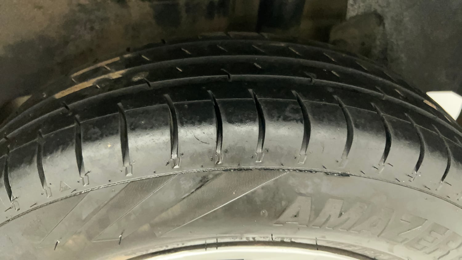 Used 2019 Maruti Suzuki Dzire VXi Petrol Manual tyres LEFT REAR TYRE TREAD VIEW