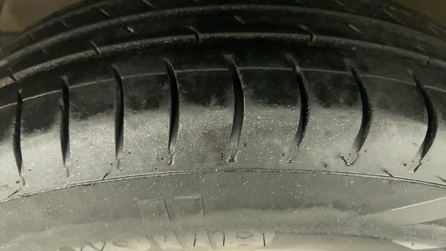Used 2019 Maruti Suzuki Dzire VXi Petrol Manual tyres LEFT FRONT TYRE TREAD VIEW