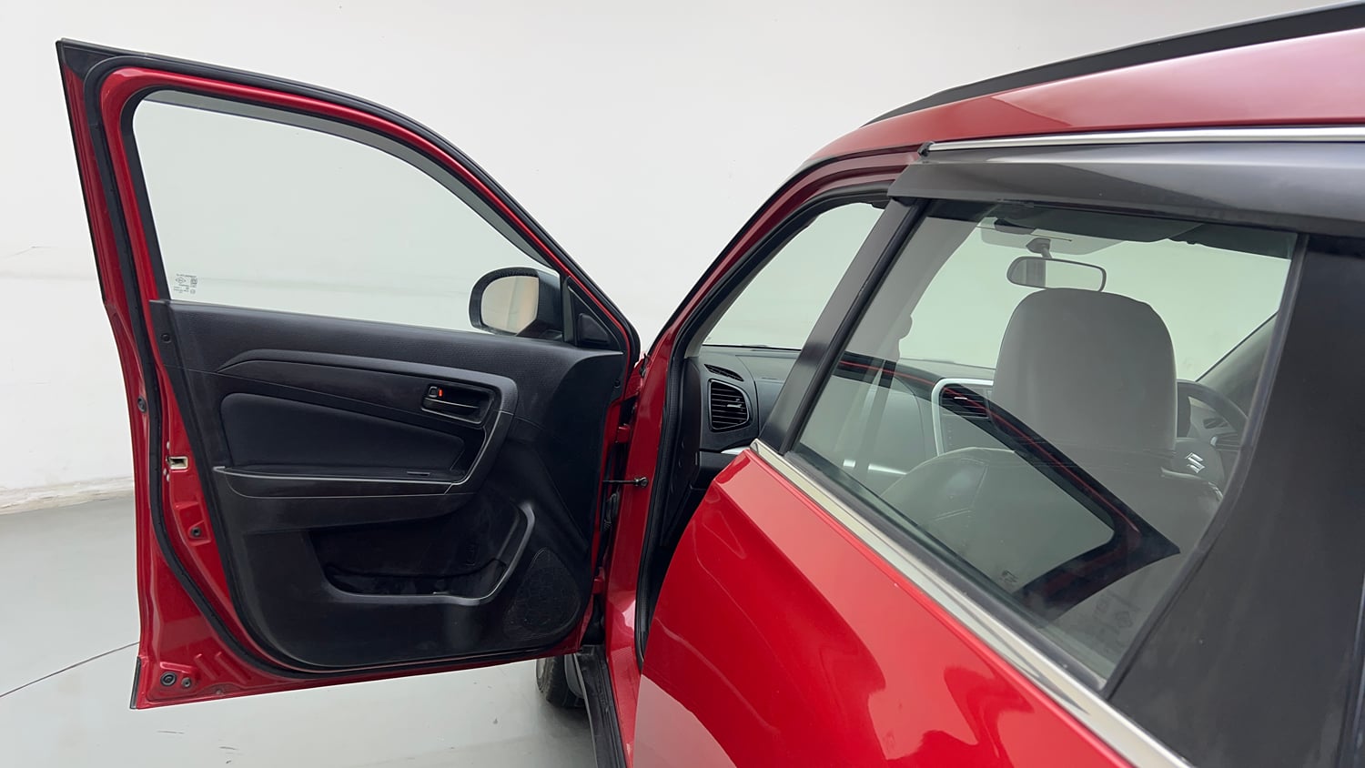 Used 2020 maruti-suzuki Vitara Brezza VXi Petrol Manual interior LEFT FRONT DOOR OPEN VIEW