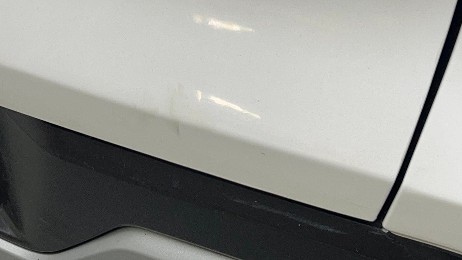 Used 2021 Nissan Magnite XE Petrol Manual dents MINOR DENT