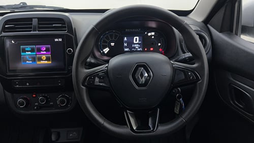Used 2024 Renault Kwid RXT 1.0L AMT Petrol Automatic interior STEERING VIEW