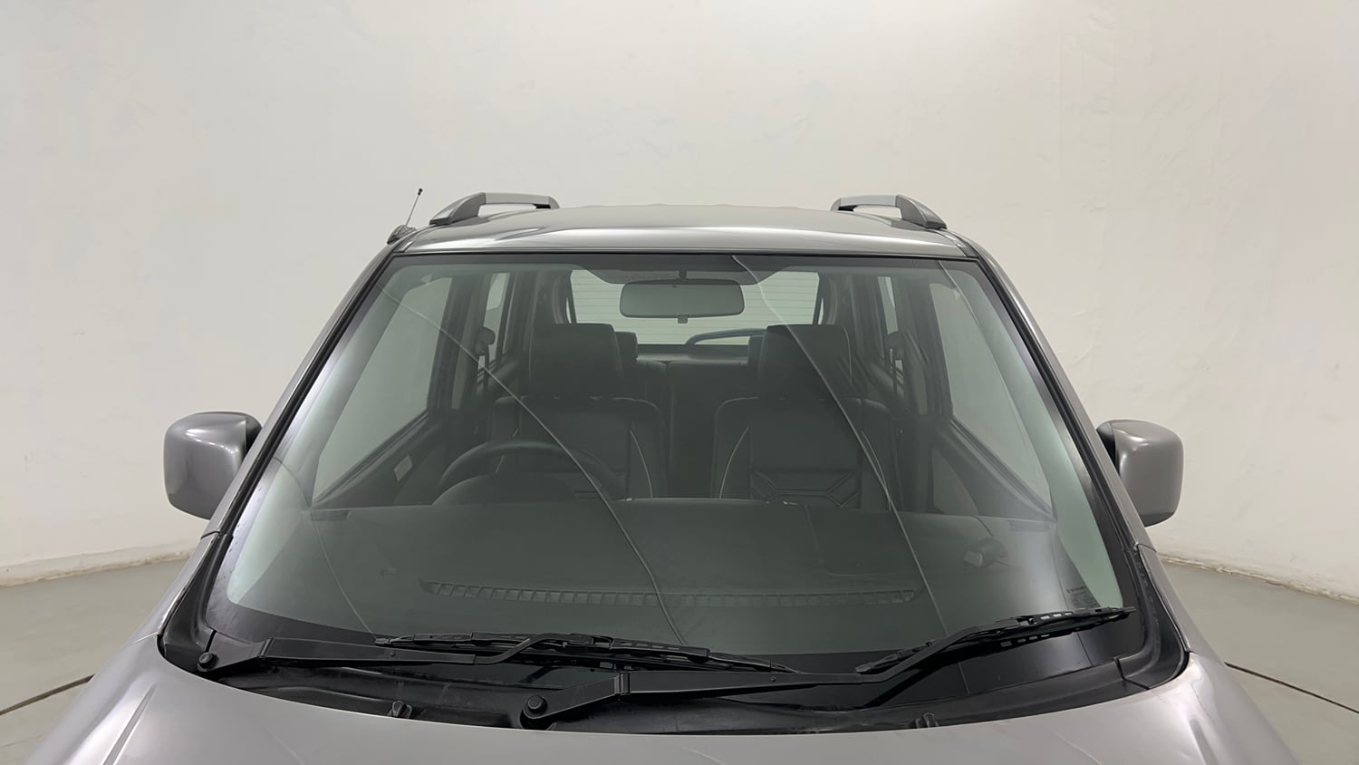 Used 2016 Maruti Suzuki Wagon R 1.0 VXI AMT Petrol Automatic exterior FRONT WINDSHIELD VIEW