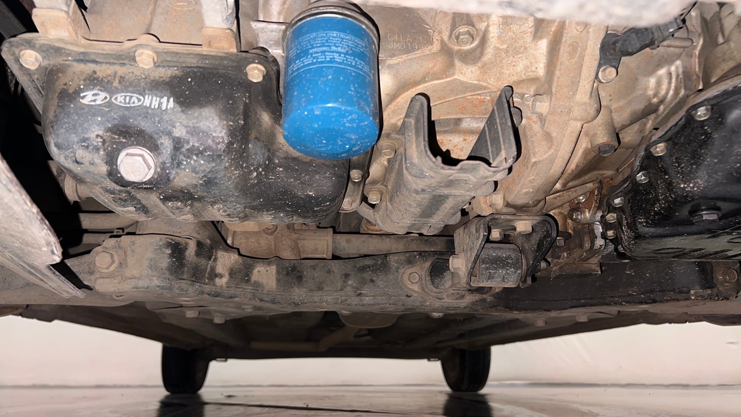Used 2018 Hyundai Grand i10 Sportz AT 1.2 Kappa VTVT Petrol Automatic extra FRONT LEFT UNDERBODY VIEW