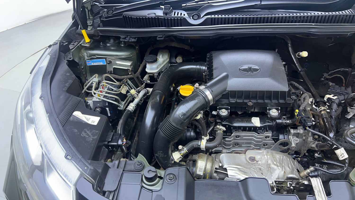 Used 2021 Tata Nexon XZ Plus Petrol Manual engine ENGINE RIGHT SIDE VIEW