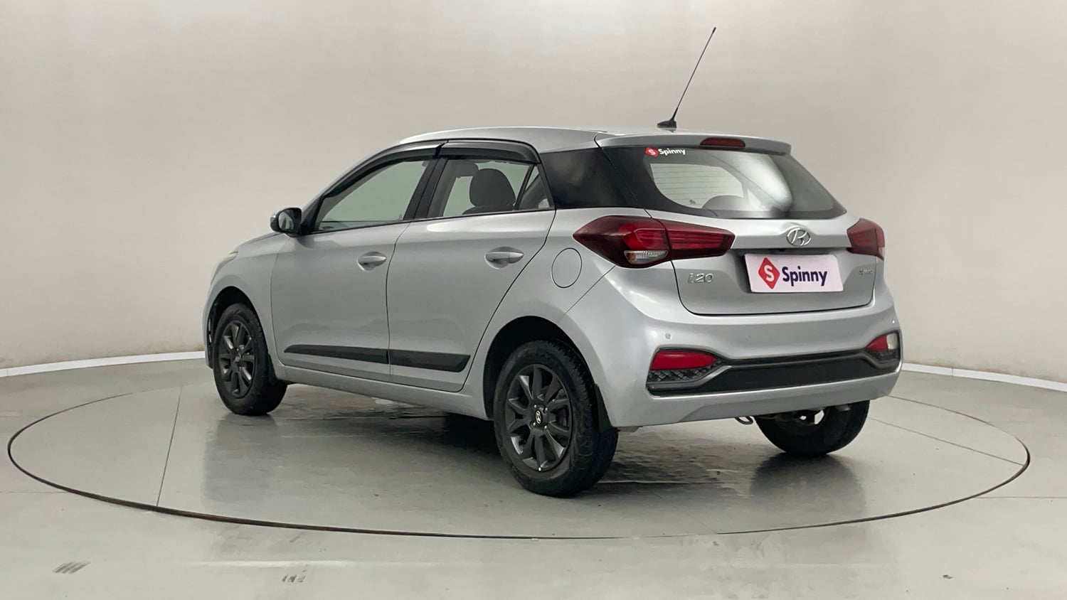 Used 2020 Hyundai Elite i20 Sportz Plus 1.2 Petrol Manual exterior LEFT REAR CORNER VIEW