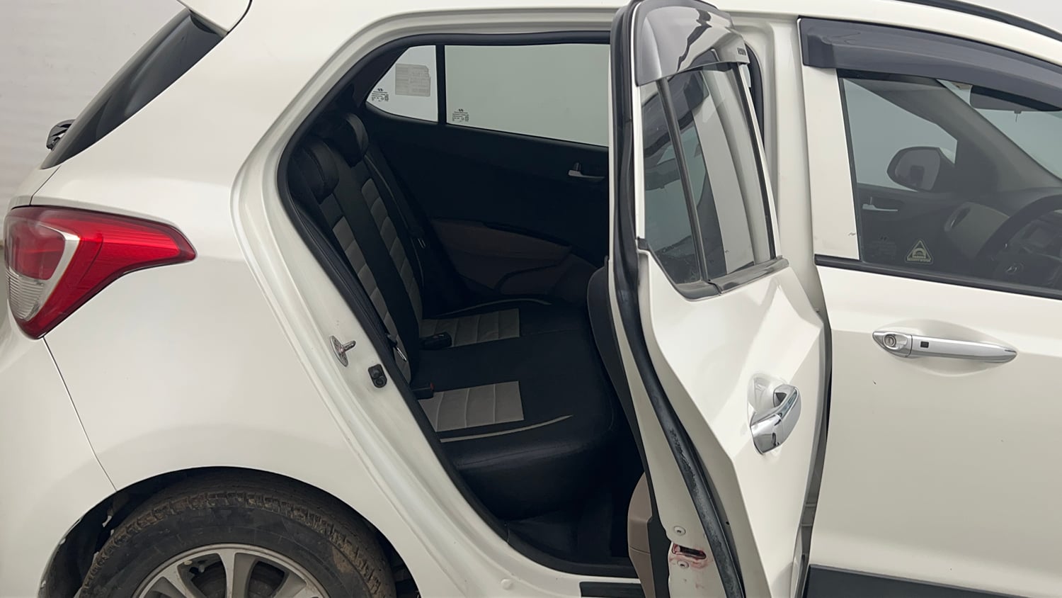 Used 2014 Hyundai Grand i10 Asta 1.2 Kappa VTVT (O) Petrol Manual interior RIGHT SIDE REAR DOOR CABIN VIEW