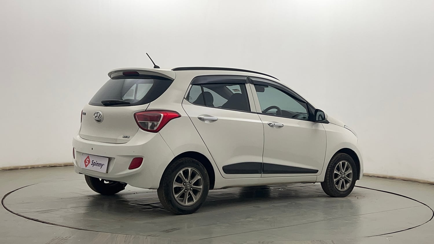 Used 2014 Hyundai Grand i10 Asta 1.2 Kappa VTVT (O) Petrol Manual exterior RIGHT REAR CORNER VIEW