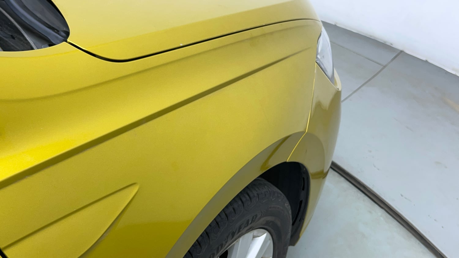 Used 2023 Volkswagen Virtus Highline 1.0 TSI AT Petrol Automatic dents MINOR DENT