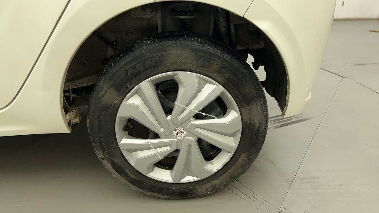 Used 2024 Tata Tiago XT CNG Cng Manual tyres LEFT REAR TYRE RIM VIEW