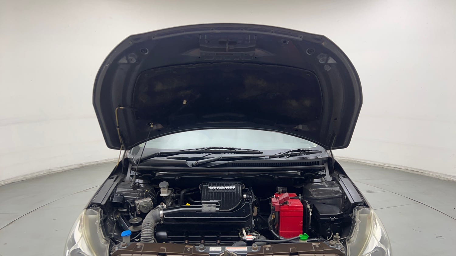 Used 2016 Maruti Suzuki Ciaz ZXi Petrol Manual engine ENGINE & BONNET OPEN FRONT VIEW