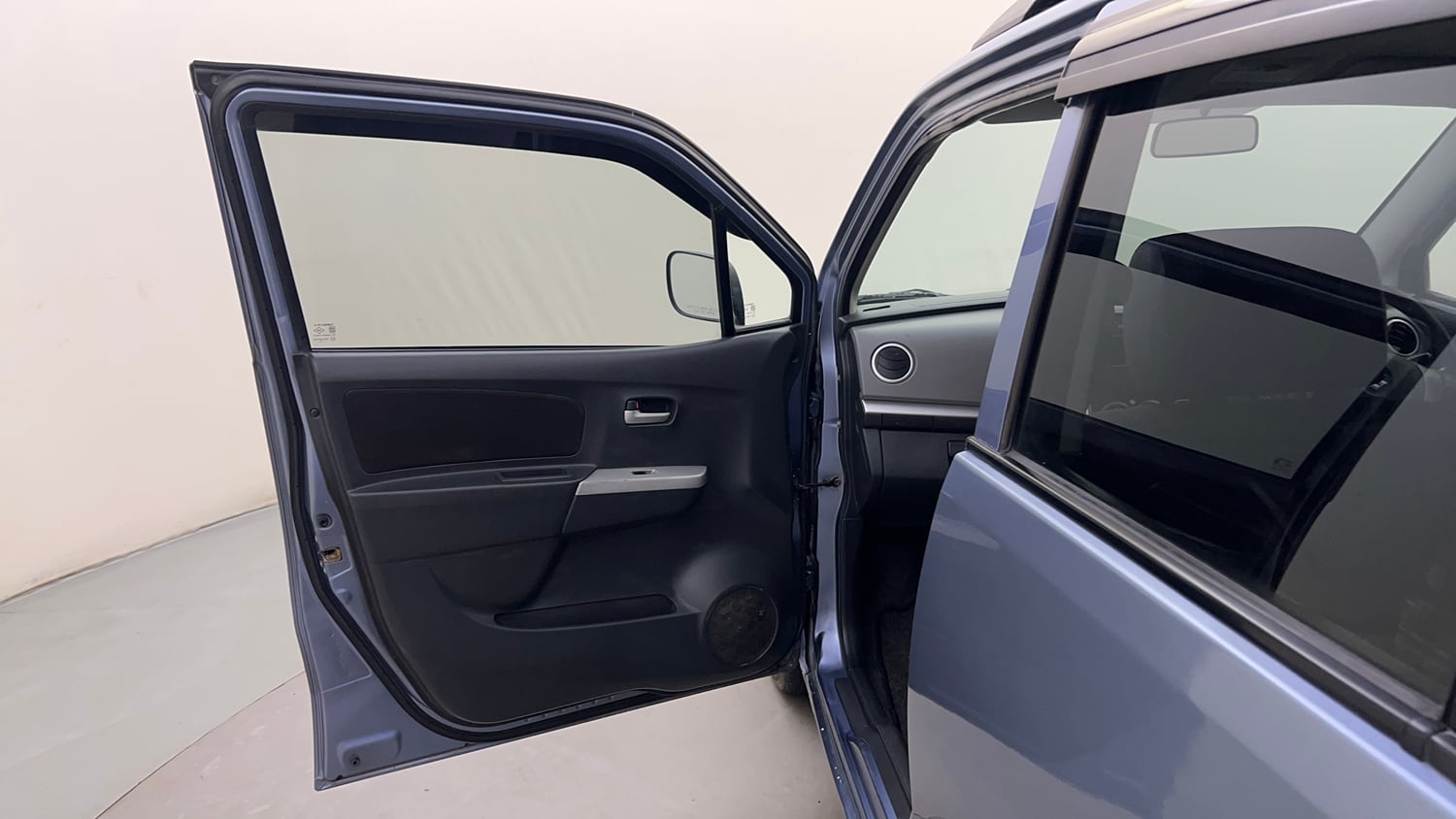 Used 2012 Maruti Suzuki Wagon R LXi Petrol Manual interior LEFT FRONT DOOR OPEN VIEW
