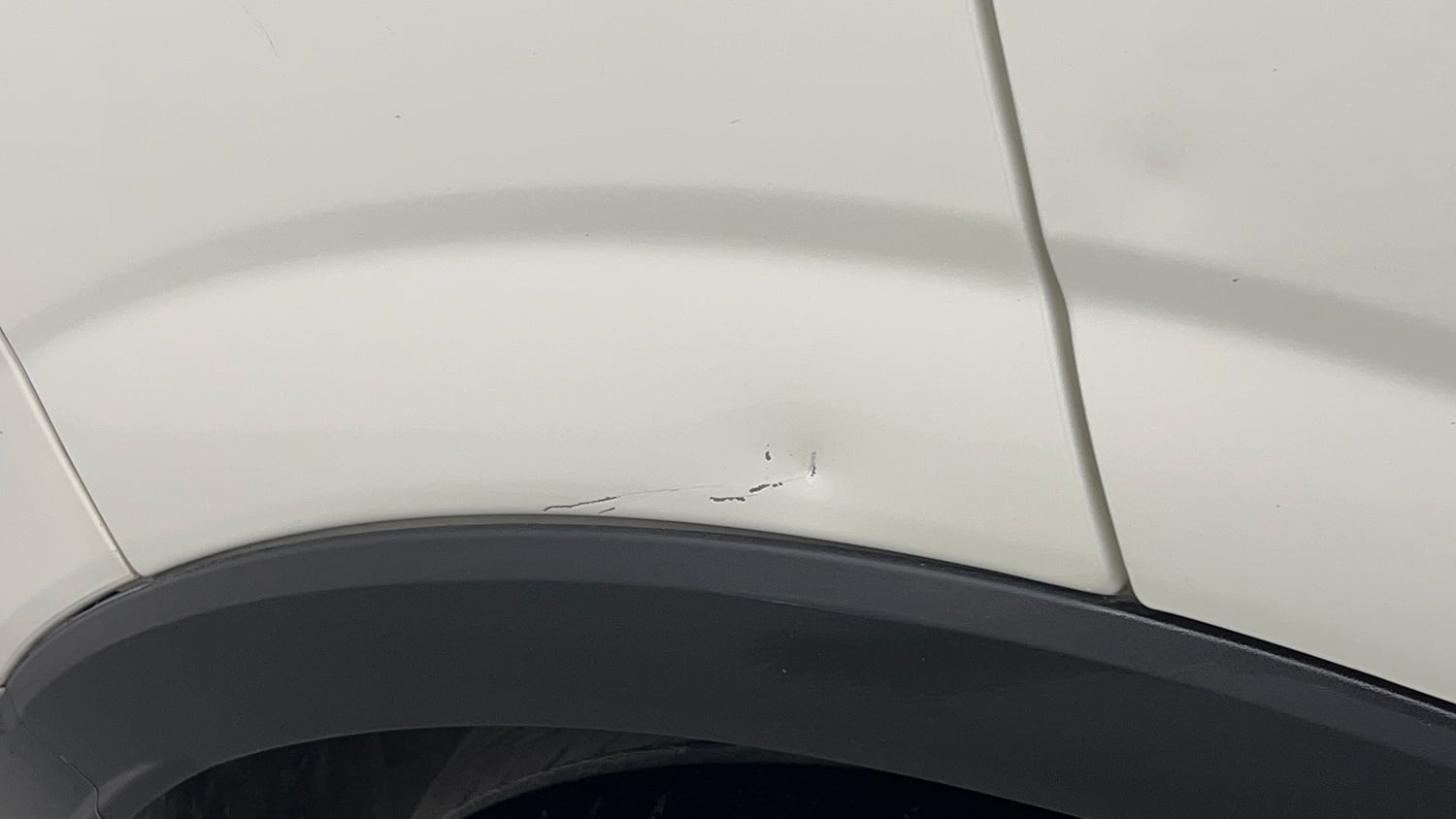 Used 2019 Mahindra XUV 300 1.5 W8 (O) Diesel Manual dents MINOR SCRATCH