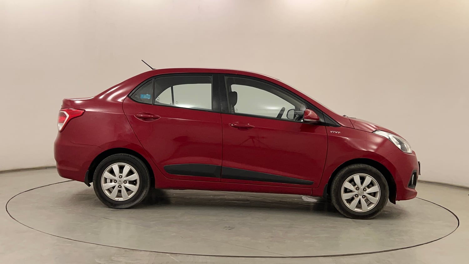 Used 2016 Hyundai Xcent SX 1.2 Petrol Manual exterior RIGHT SIDE VIEW