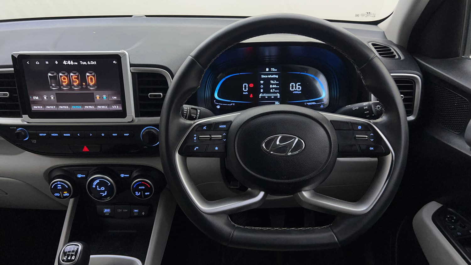Used 2022 Hyundai Venue SX 1.2 Petrol Petrol Manual interior STEERING VIEW
