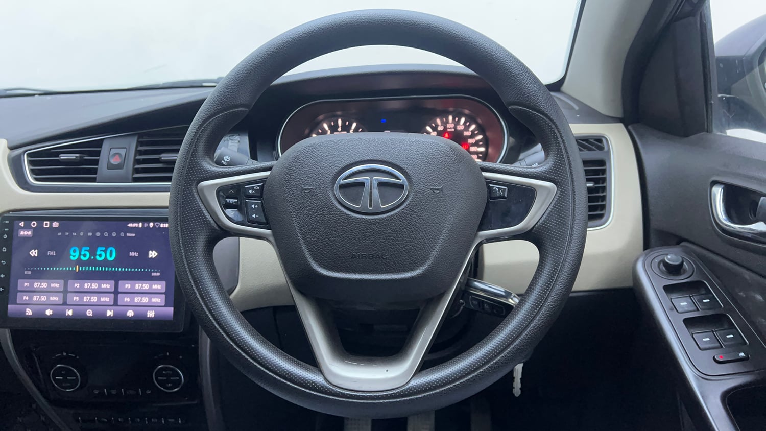 Used 2015 Tata Zest XT Petrol Petrol Manual interior STEERING VIEW