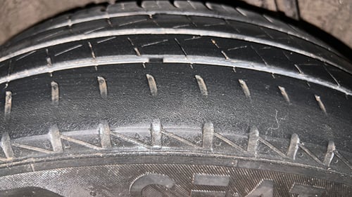 Used 2024 Renault Kwid RXT 1.0L AMT Petrol Automatic tyres RIGHT REAR TYRE TREAD VIEW