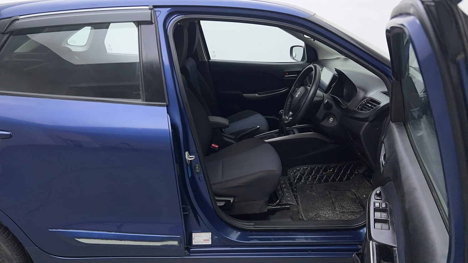 Used 2020 Maruti Suzuki Baleno Delta Petrol Manual interior RIGHT SIDE FRONT DOOR CABIN VIEW