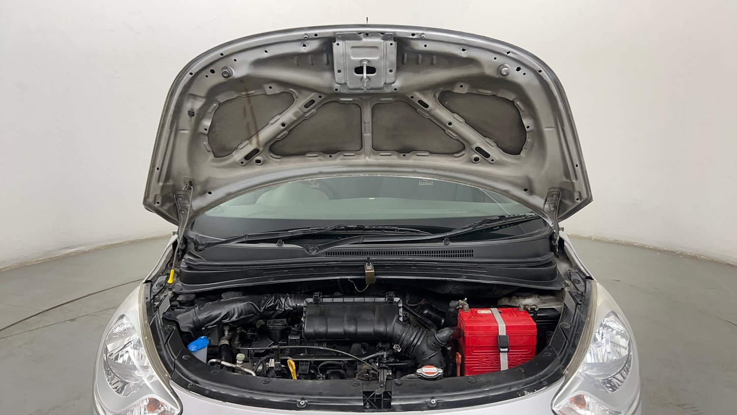 Used 2013 Hyundai i10 Sportz 1.2 AT Kappa2 Petrol Automatic engine ENGINE & BONNET OPEN FRONT VIEW