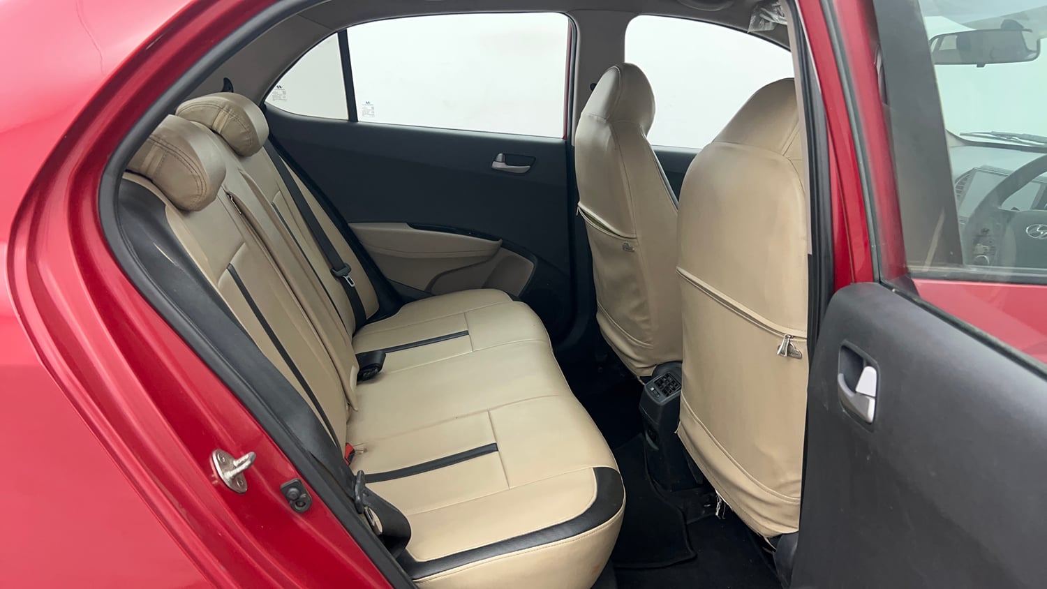 Used 2014 Hyundai Xcent SX 1.2 (O) Petrol Manual interior RIGHT SIDE REAR DOOR CABIN VIEW