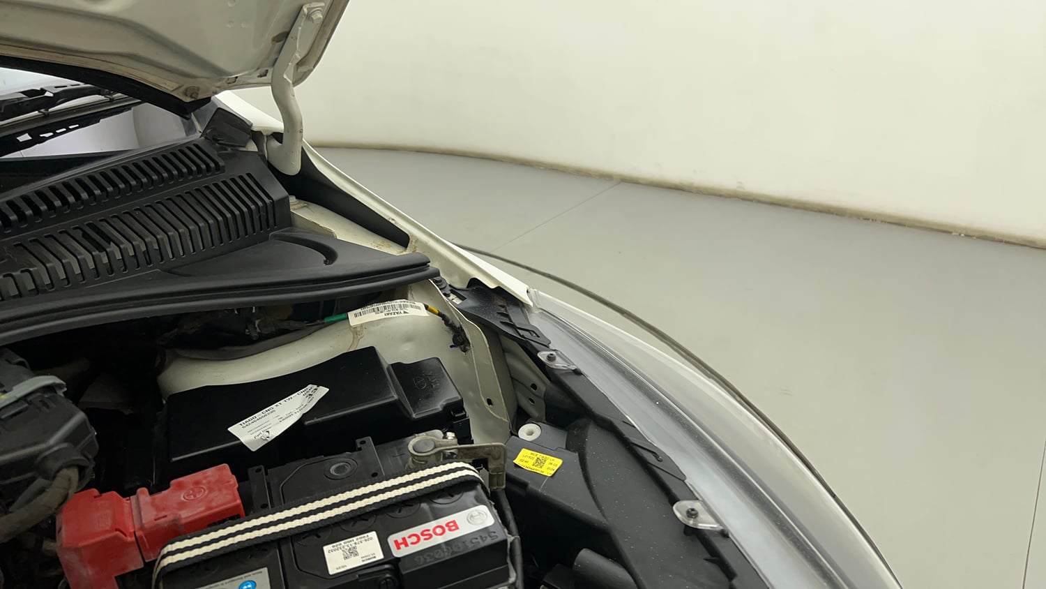 Used 2024 Tata Tiago XT CNG Cng Manual engine ENGINE LEFT SIDE HINGE & APRON VIEW