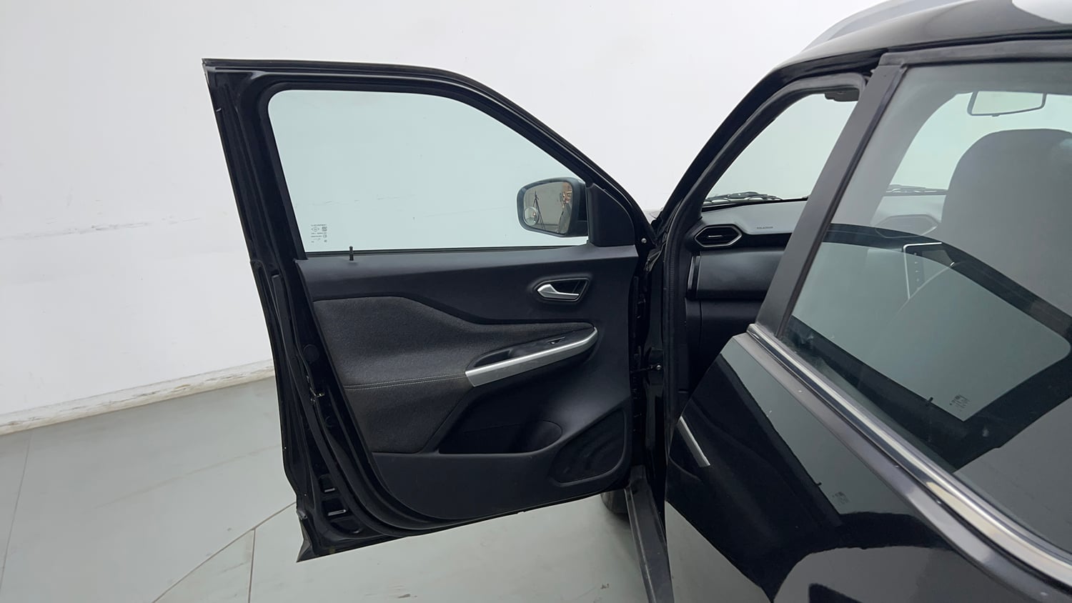 Used 2022 Nissan Magnite XV Premium Turbo CVT Petrol Automatic interior LEFT FRONT DOOR OPEN VIEW