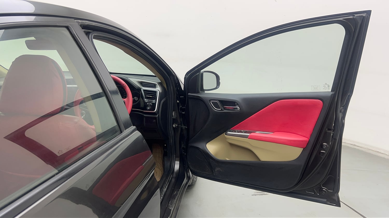 Used 2019 Honda City ZX Petrol Petrol Manual interior RIGHT FRONT DOOR OPEN VIEW