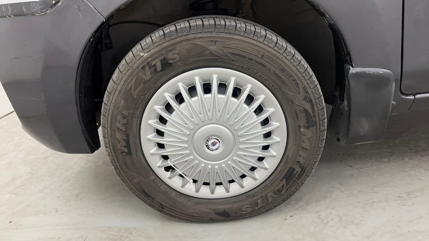 Used 2020 Maruti Suzuki Alto 800 Vxi Plus Petrol Manual tyres LEFT FRONT TYRE RIM VIEW